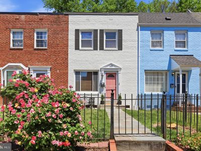 49 W Reed Ave