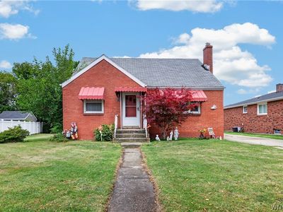 16 Densmore St