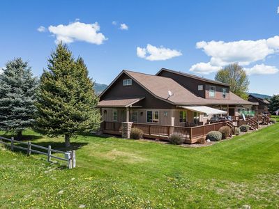 108 Ironwood Dr