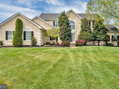 4 James Ct