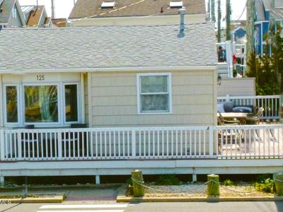 125 W Tide Way