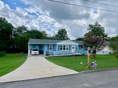 120 Howard Dr