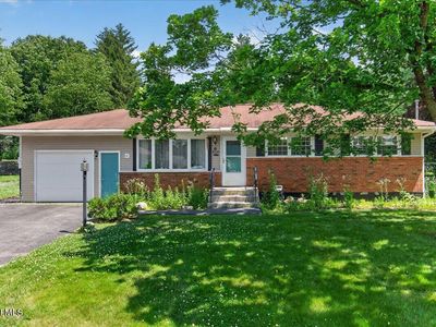Property at 8 Helen Court, Glenville, NY