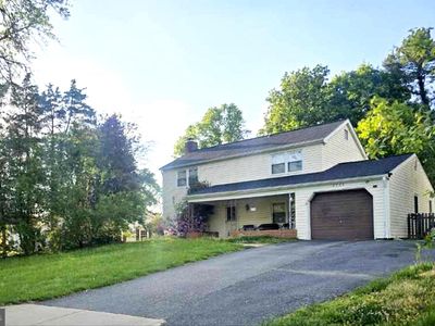2922 Barrister Ln