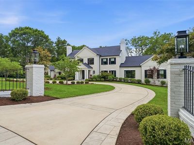 4 Warridge Dr