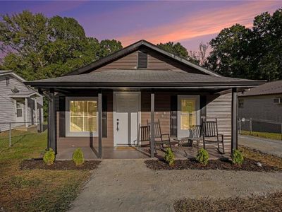 727 Trotter St