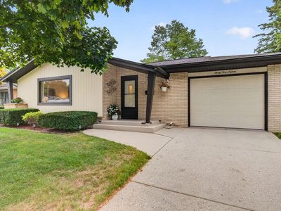 3315 Hickory CIRCLE