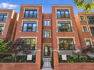 2717 N Wilton Ave APT 3S