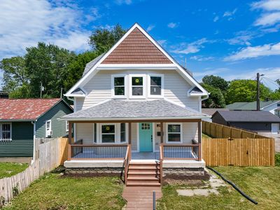 1521 N Temple Ave