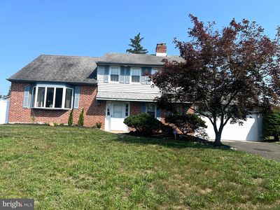Property at 2 Thornhill Rd, Cherry Hill, NJ