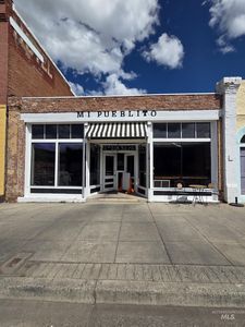 847 W Main St