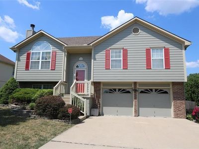 114 E Calico Dr