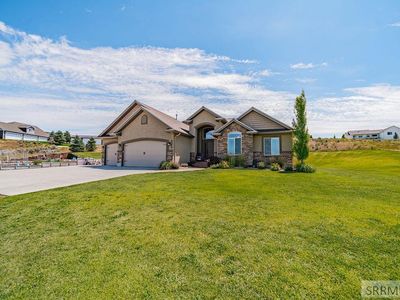 6566 E Big Bend Dr