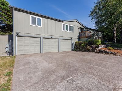210 NE 69th Pl