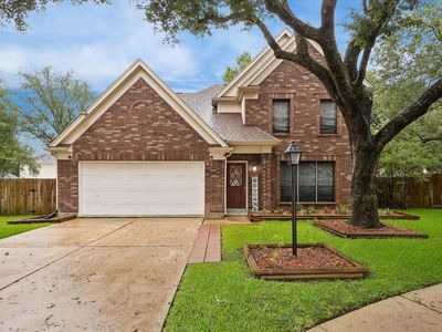4011 Beechwood Dr