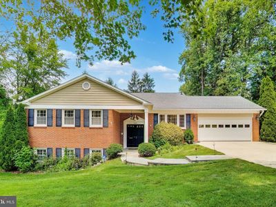 3300 Clearwood Ct