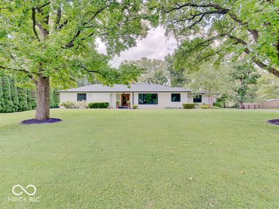 5230 Shorewood Dr