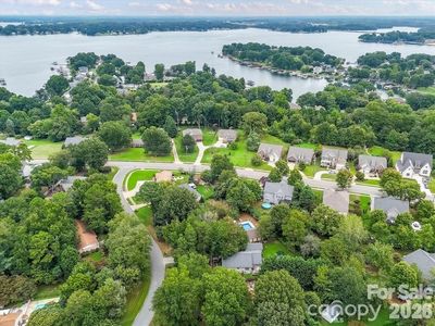 Property at 21021 Entrada Dr, Cornelius, NC