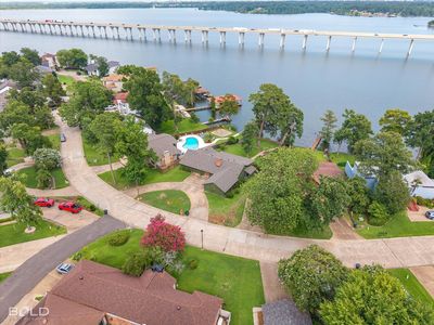 1821 Willow Point Dr