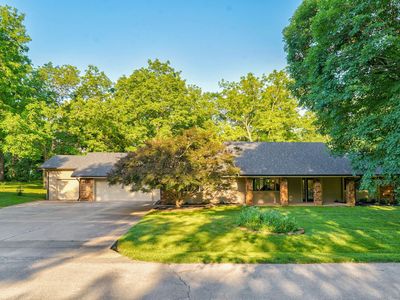 5230 S Janet Lane
