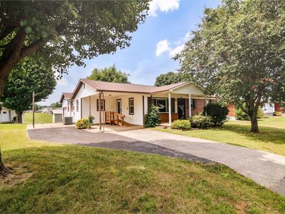 608 Doris Ave