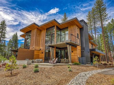 10097 Jakes Way