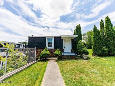 1520 Highland Dr