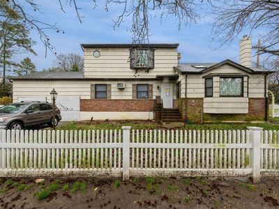 123 Hempstead Avenue