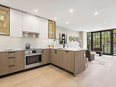 25-23 Newtown Ave #3C
