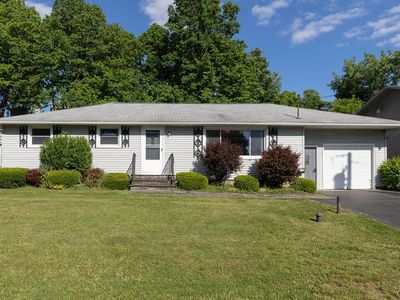 115 Plaxdale Rd