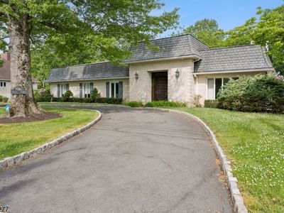 1080 Prospect Ave