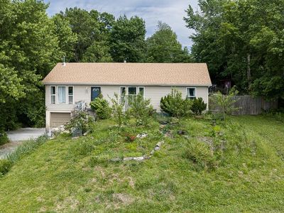 Property at 3715 Pomeroy Dr, Kansas City, KS