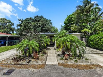1421 NW 7th Terrace