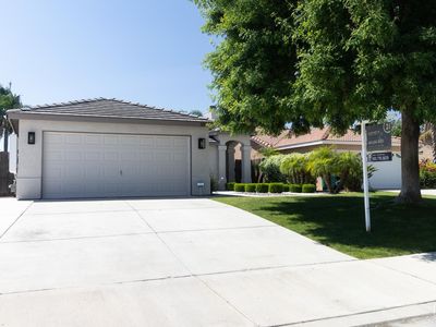 329 W Pilot Ave