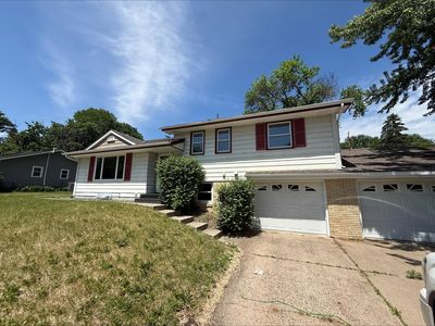 7944 Hillside Trl S