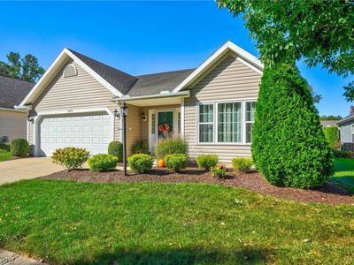Property at 1474 Hollow Wood Ln, Avon, OH