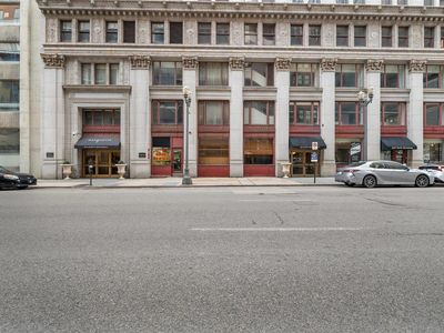 300 N Broadway UNIT 803