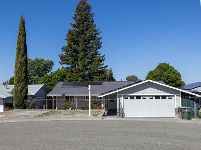 3965 Creekside Pl