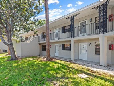 101 LAKE AVENUE NE #215