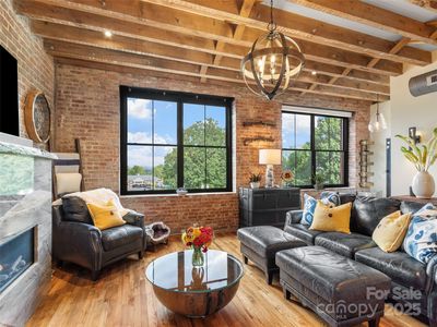5 Town Sq UNIT 204
