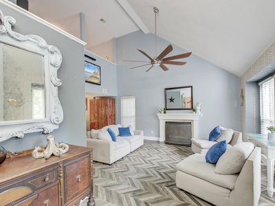 115 Challis Ct