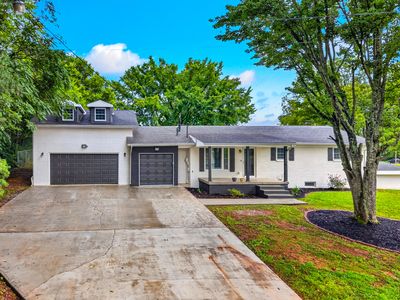 1712 Goddard Ln