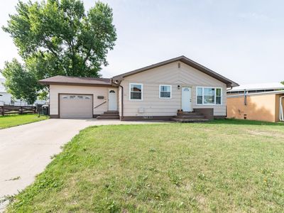 Property at 215 Avenue D E, Napoleon, ND