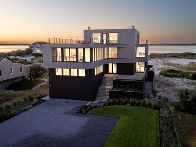 780 Dune Rd