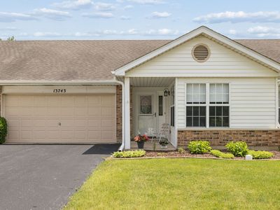Property at 13743 S Magnolia Dr, Plainfield, IL