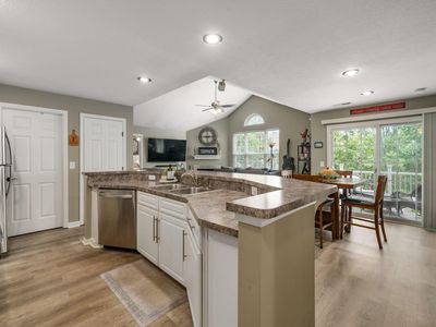 5656 Tuttle Mews Way