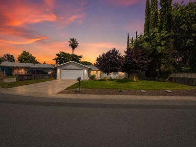 1543 John Pl