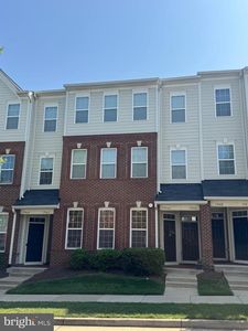Property at 19466 Promenade Dr, Leesburg, VA