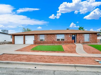 6704 Southwind Dr