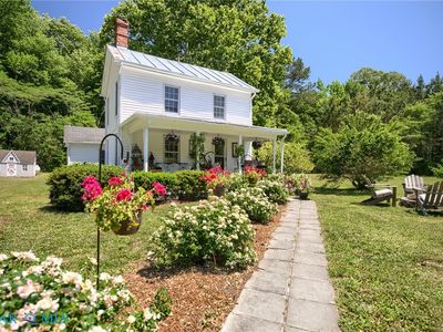 Property at 160 Holly Point Rd, Mathews, VA